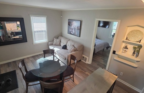 Des Moines Condo | The Blue Ribbon Duplex