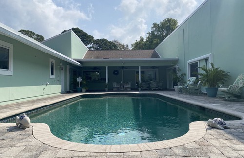 Seminole Apartment | The Blue Room Bungalow with Saltwater Pool