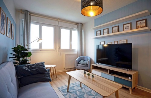 Chateaudun-Bannier Apartment | The Blue Scandinave - Gare Orléans 5min. - Wifi/Netflix/Self-checkin