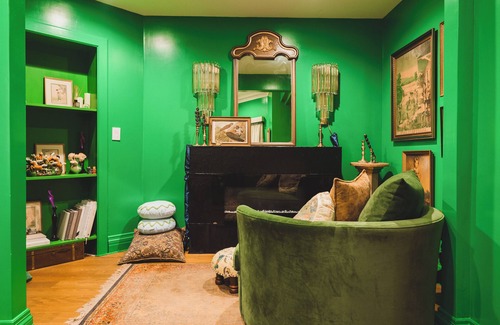 Dresden House | The Blue Veil Manor - World Famous Haunted House