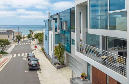 The Strand House | 〰The Blue Wave〰 3 blocks from Manhattan Beach Pier