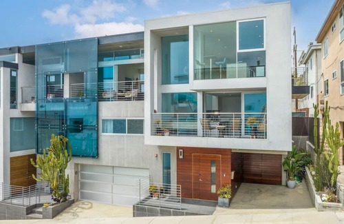 The Strand House | 〰The Blue Wave〰 3 blocks from Manhattan Beach Pier