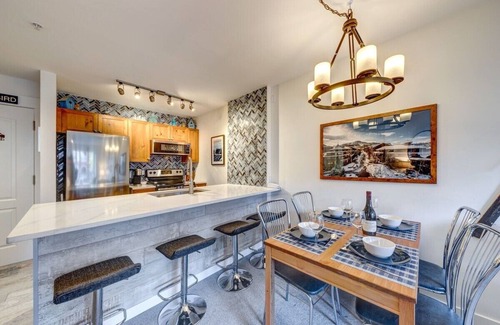 Whistler Condo | * The Bluebird * Village Stroll View w/Hot Tub