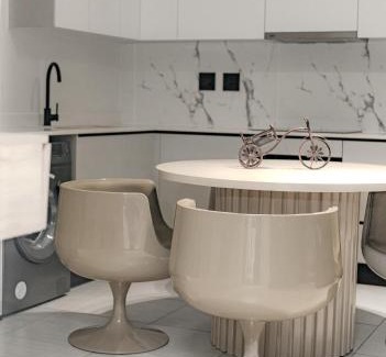 Tshwane House | THE BLYDE CRYSTAL LAGOON F&S LUxurious Apartment 3bed