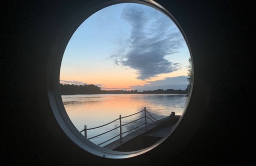 La Chapelle-aux-Naux Cabin | The Boat House Family - La TOUE REINE & SPA