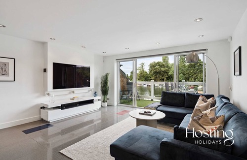 Henley House | The Boathouse - Unique Riverside Living in Henley