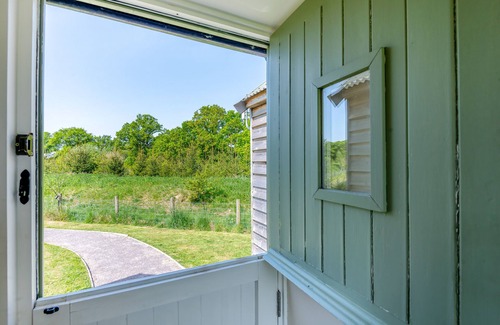 Abbess Roding House | The Bolthole - One Bedroom House, Sleeps 2