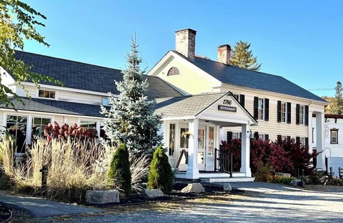 Warrensburg Hotel | The Bond Inn Room #3