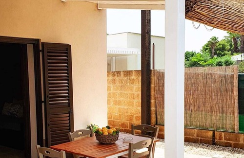 Brucoli Villa | The Bonsai Brucoli house for tourists