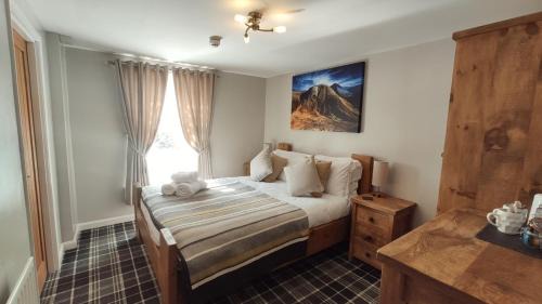 Boot Hotel | The Boot Inn