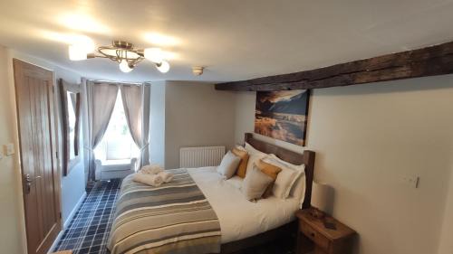 Boot Hotel | The Boot Inn
