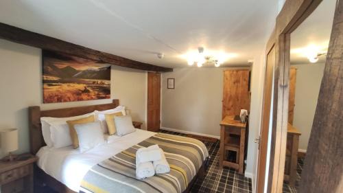 Boot Hotel | The Boot Inn