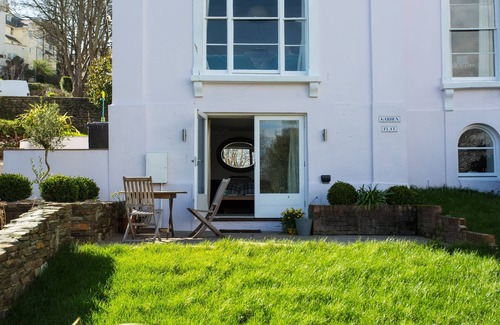 Salcombe Apartment | The Booty