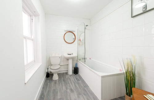 New Forest District Bed & Breakfast | The Bosun's Chair