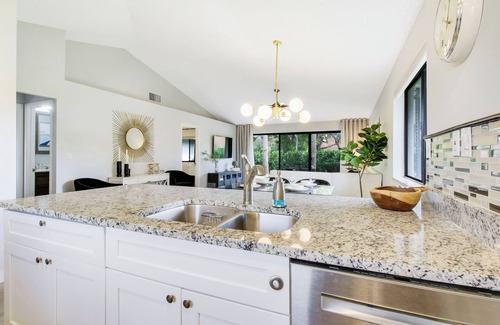 Palm Beach Gardens Cottage | The Bougie Bungalow, PGA