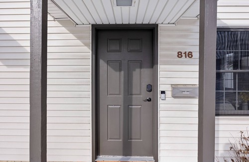Bloomington Condo | The Bougie Bloomington - Charming 2-bedroom condo in Bloomington