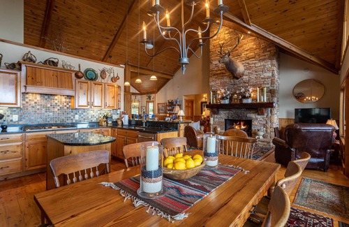 Boone House | The Boulders - 1 mi from Parkway, Hot Tub, 50-Mile Views, Pool Table, Wet Bar