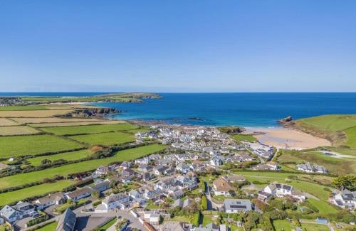 Trevone House | The Bower