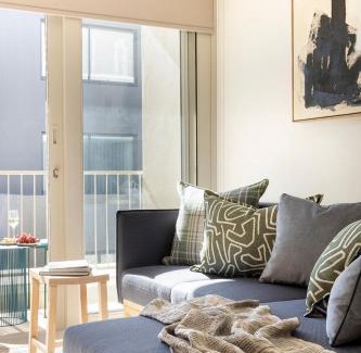 Green Point Apartment | The Braemar - Cape 8 Collection