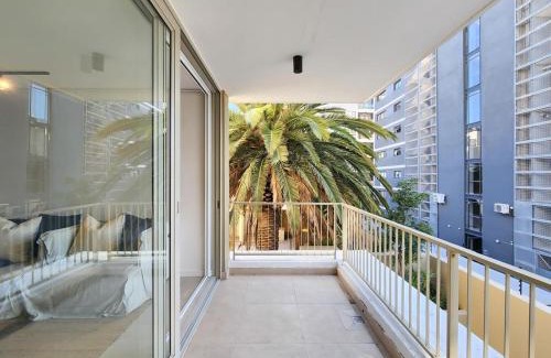 Green Point Apartment | The Braemar Green Point two bed, two bath, parking