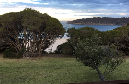 Pambula Beach House | The Breakers Pambula Beach