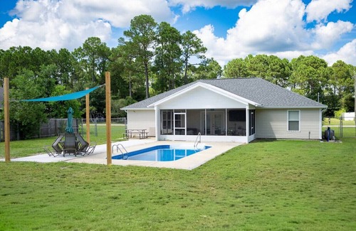 Navarre Apartment | The Breeze Emerald coast home in Navarre