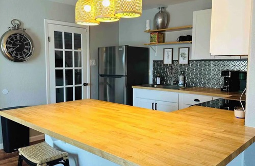 McAllen House | The Brick House- Cozy Stay in McAllen