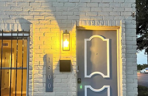 McAllen House | The Brick House- Cozy Stay in McAllen
