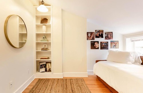 Mill River Apartment | The Brick House Wooster Sq at Yale with Skyline Deck and WD