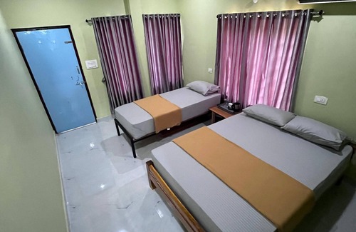 Hireguthi Hotel | The Brine Breeze