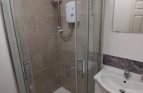 Leicester Hotel | The Broadway Rooms