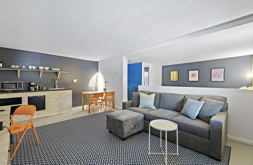 Hillsdale Hotel | The Brooks Motel