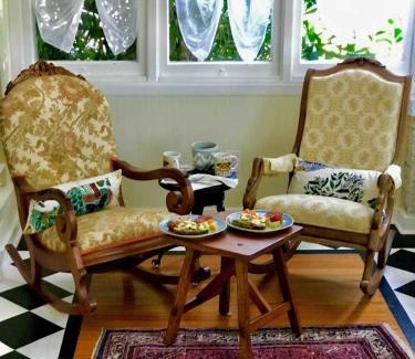 Palmhurst House | The Bryan House, Where History & Nature Meet!