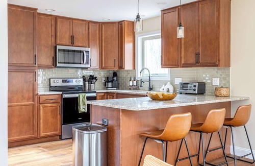 Albrightsville House | The Buckhorn Chalet | Hot Tub | Arcades | 6 Bedroom | Fire Place