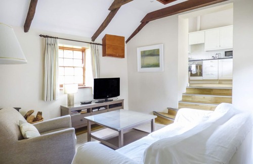 Saint Erth Praze Cottage | THE BULLSHED, family friendly, character holiday cottage in Marazion