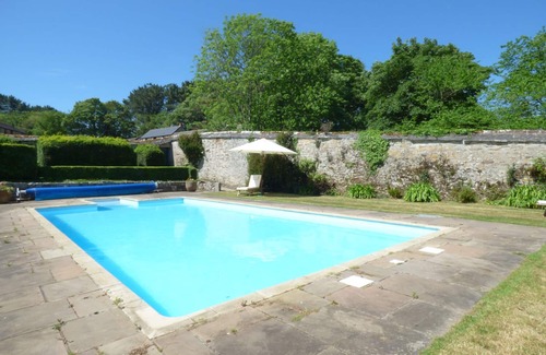 Saint Erth Praze Cottage | THE BULLSHED, family friendly, character holiday cottage in Marazion