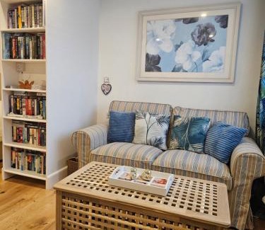 Westleigh Apartment | The Bungalow Annexe