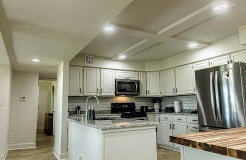 Afton House | THE BUNKERn 3 bed 2 bath on the battlefield Par 3 golf course by Shangri-La