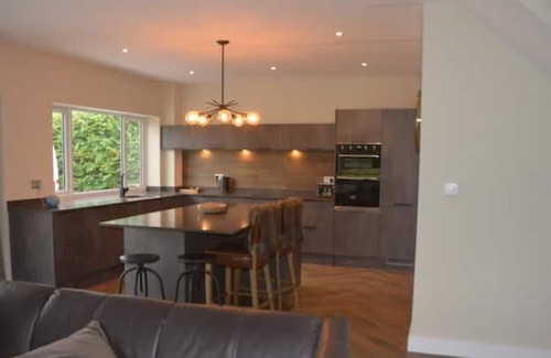 Coleford Apartment | The Bunkhouse - 2 bedroom home with plenty of outdoor space and parking