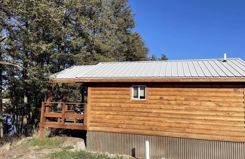 Kalispell Cabin | The Bunkhouse on Foys Lake in beautiful Kalispell, MT.