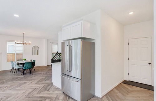 Mount Vista House | The Burb Gem in N Vancouver near Med facilities