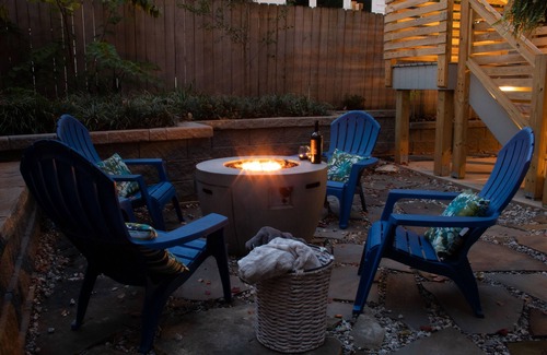 Greenville House | The Burrow-cozy boutique studio walkable to downtown