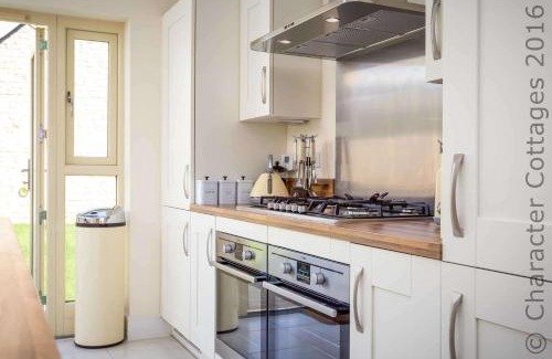 Bourton House | The Bybrook