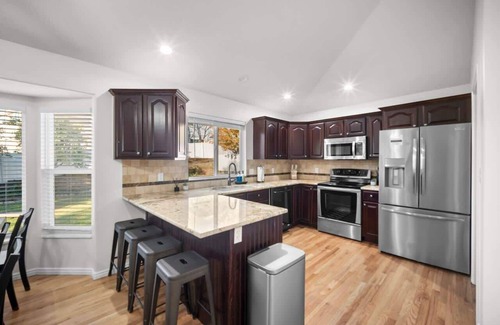 Lindon House | The BYU Fan Club - Close to BYU - Family Retreat