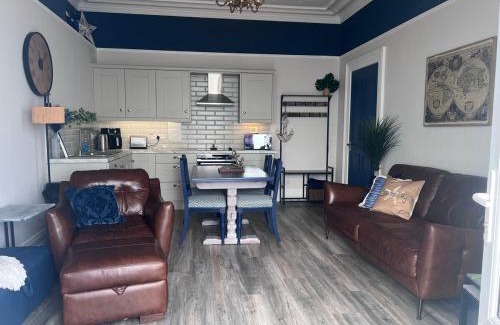 Whitehead Apartment | The C Den Amazing Seaview, ground floor, free wifi & parking