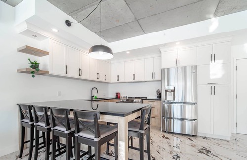 Saint-Roch Apartment | The Caïman Complex, 707 + Parking