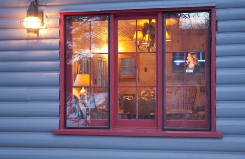 Hayward Cabin | " The Cabernet Cabin"