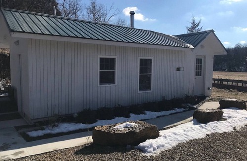 Elizabeth Cabin | THE CABIN AT THE RANCH, AKA THE LOVE SHACK - PRIVATE, CLOSE TO GALENA