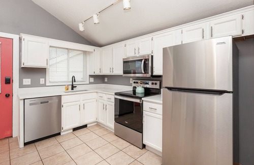 Des Moines House | The Cactus House: A Boho Western Single Family Home Just South of Downtown DSM
