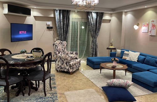 Heliopolis Apartment | The Cairo International Airport, 5 km from A Family Friendly Apartment.